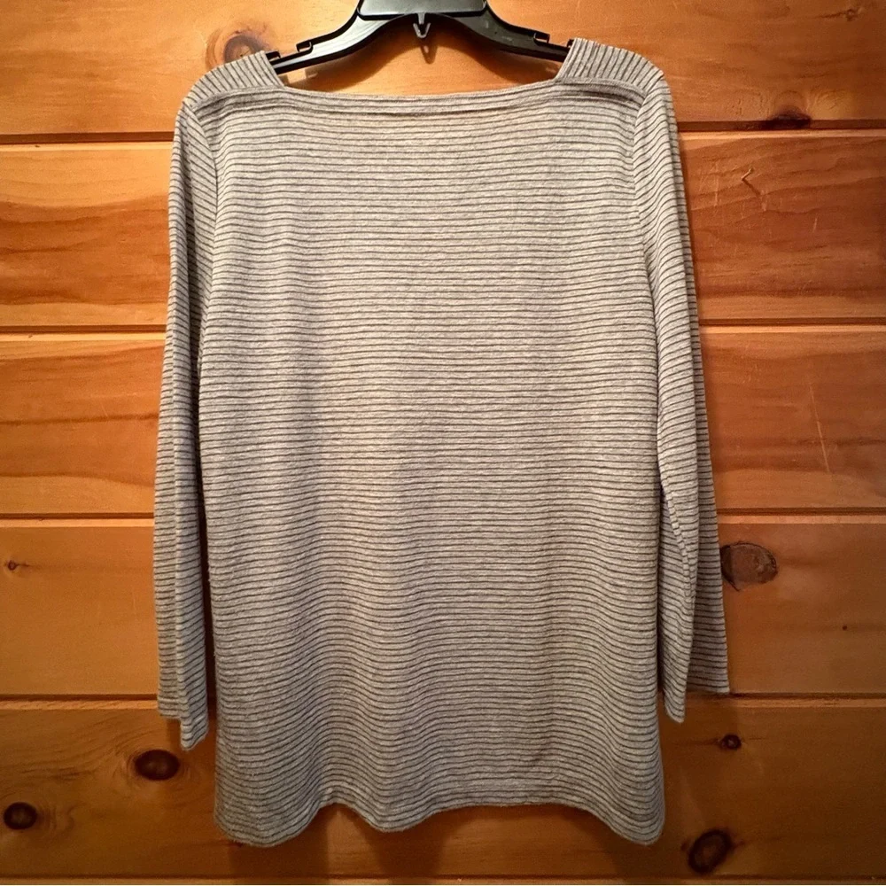 LOFT Relaxed Gray Ribbed Long Sleeve Blouse size M - Picture 5 of 9
